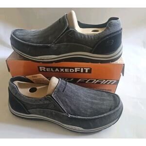 Skechers Relaxed Memory Foam Shoe Black ~ Size 12M New in box